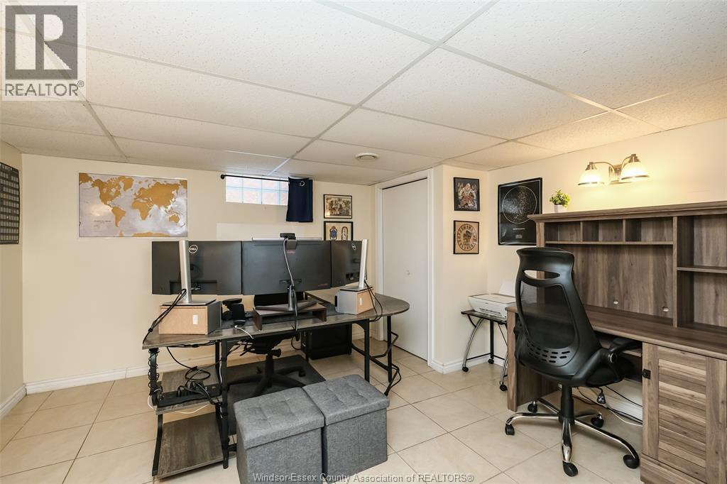 3465 Longfellow, Windsor, ON - Indoor Photo Showing Office