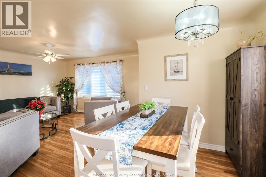 3465 Longfellow, Windsor, ON - Indoor Photo Showing Dining Room