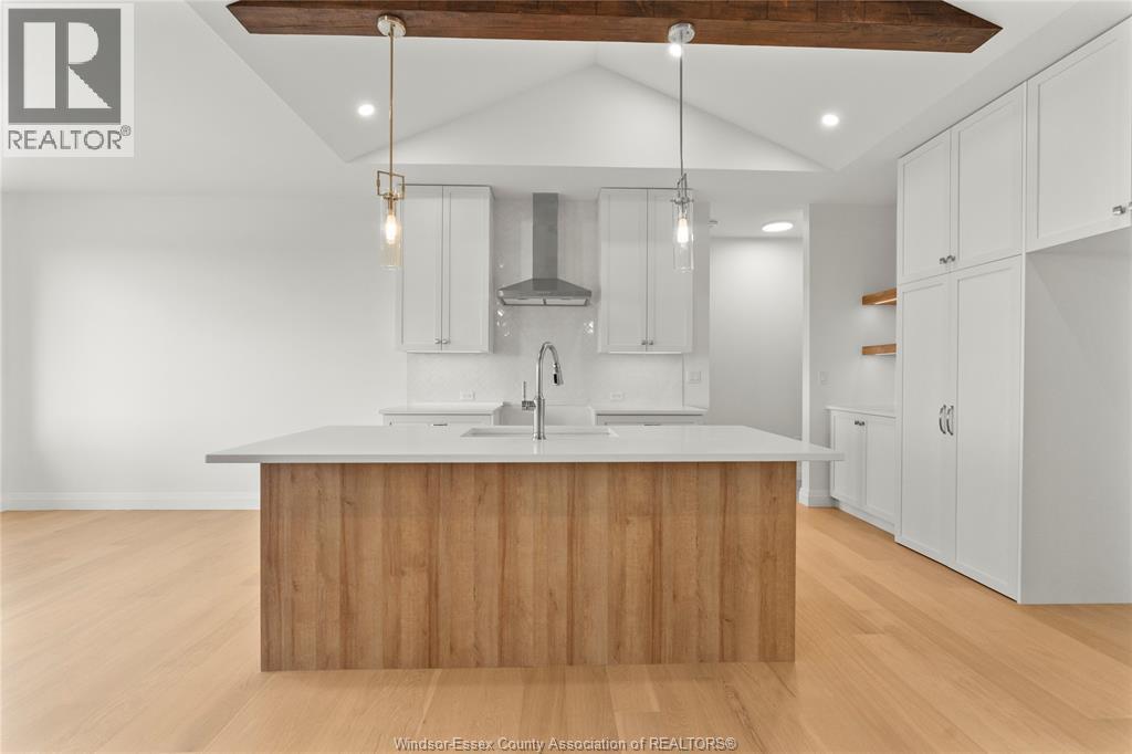 3455 Oke, Lasalle, ON - Indoor Photo Showing Kitchen