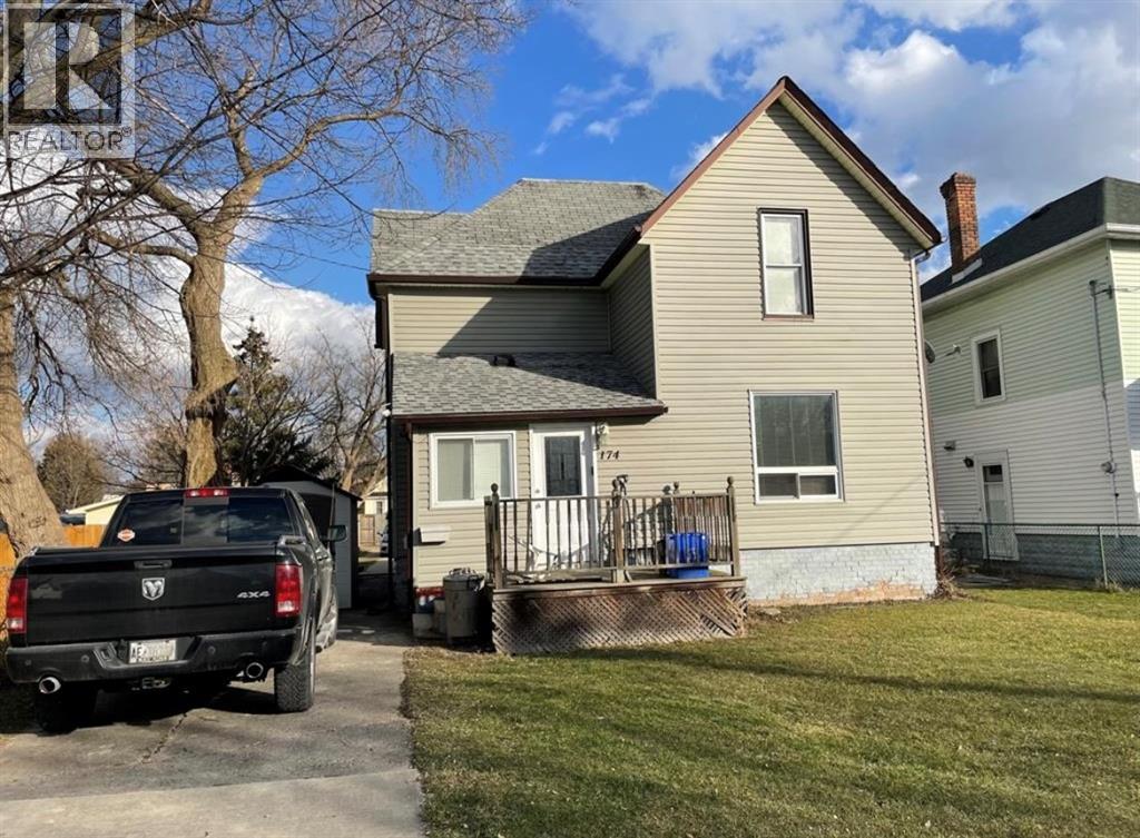 174 John Street, Sarnia, ON - Outdoor With Exterior