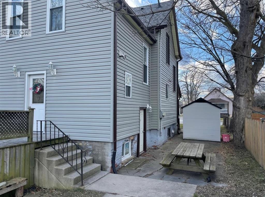 174 John Street, Sarnia, ON - Outdoor