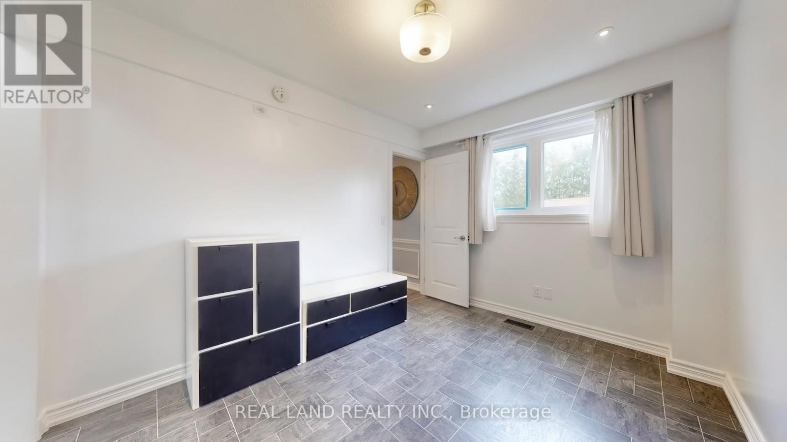 675 Seneca Hill Drive, Toronto, ON - Indoor Photo Showing Other Room