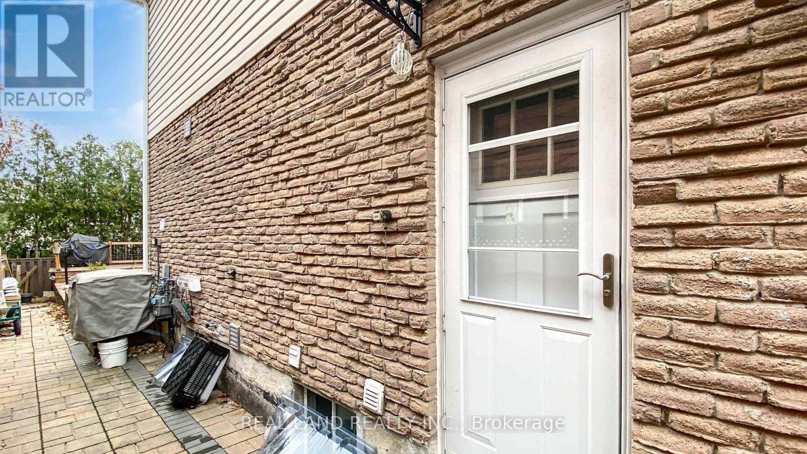 675 Seneca Hill Drive, Toronto, ON - Outdoor