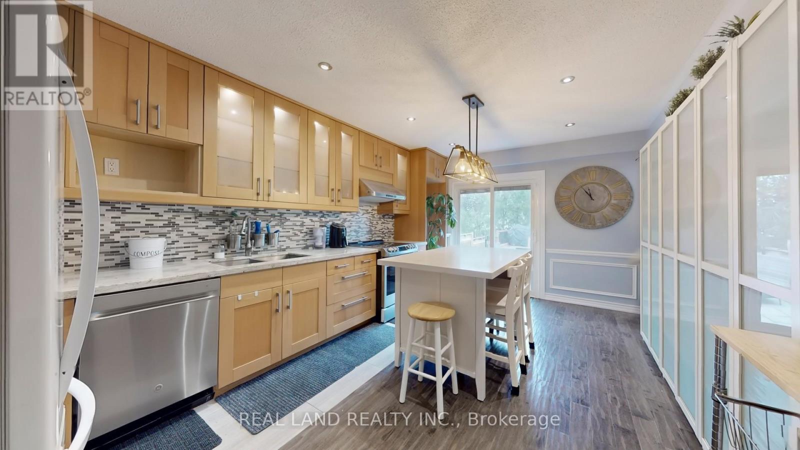 675 Seneca Hill Drive, Toronto, ON - Indoor Photo Showing Kitchen