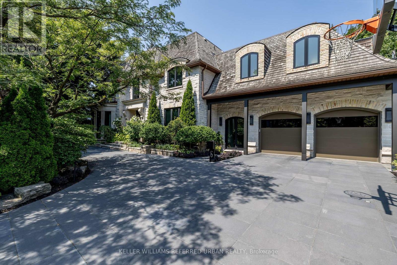 6 Bayview Wood, Toronto, ON - Outdoor