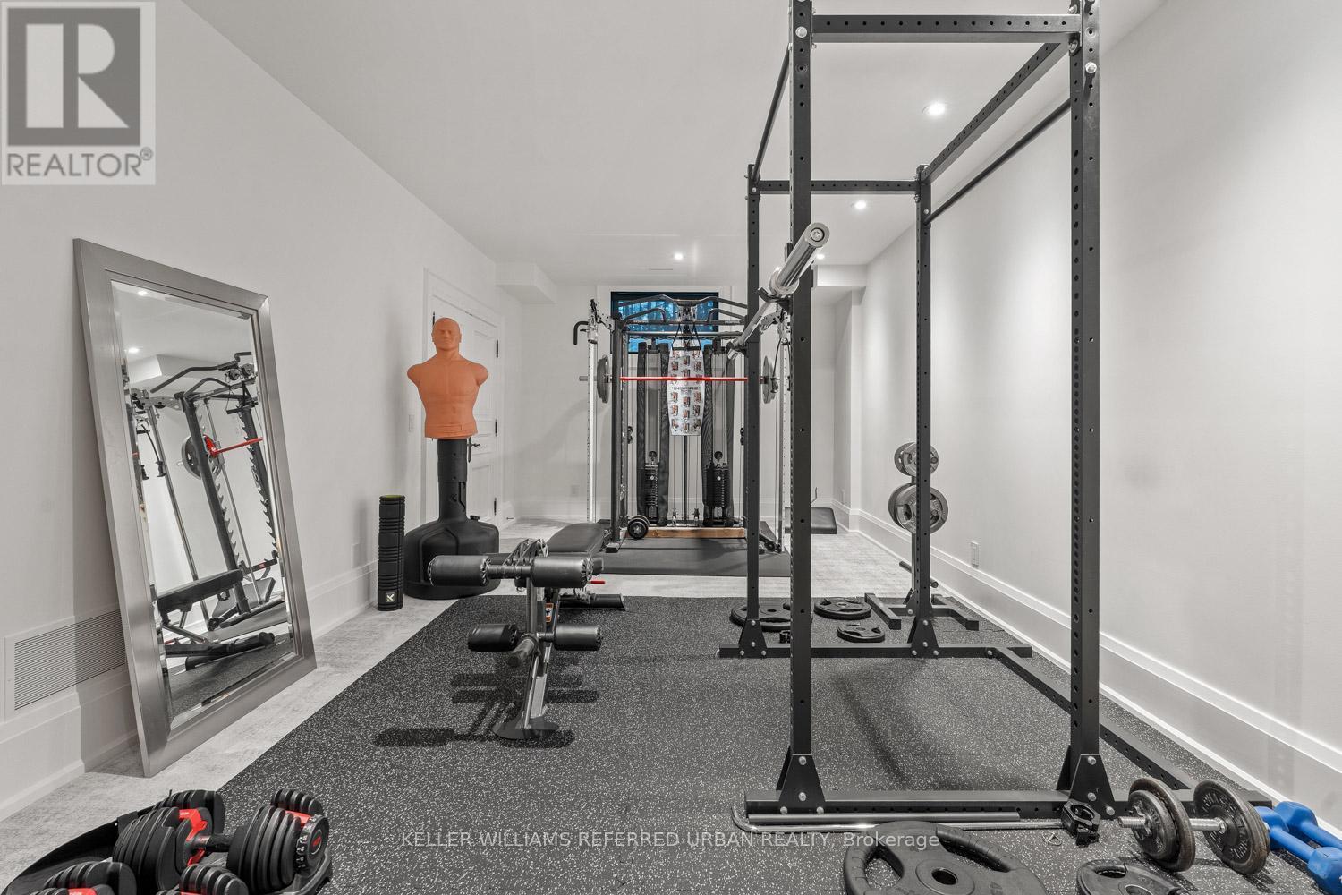 6 Bayview Wood, Toronto, ON - Indoor Photo Showing Gym Room
