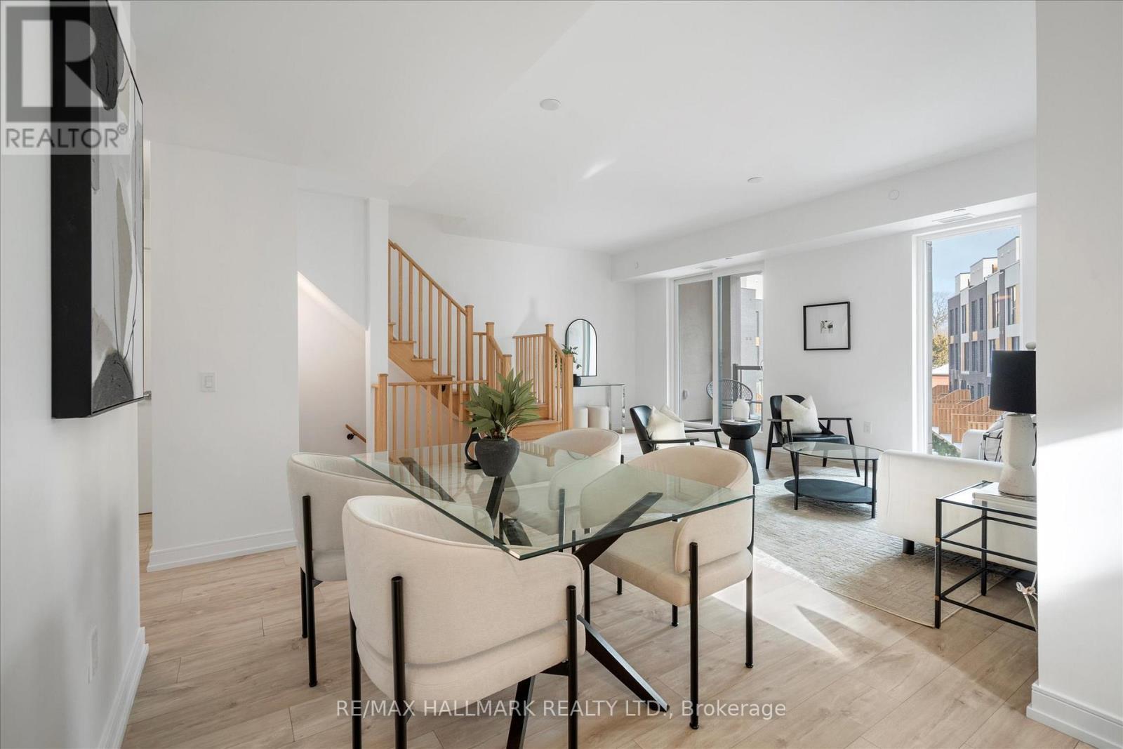 3 - 170 Clonmore Avenue, Toronto, ON - Indoor