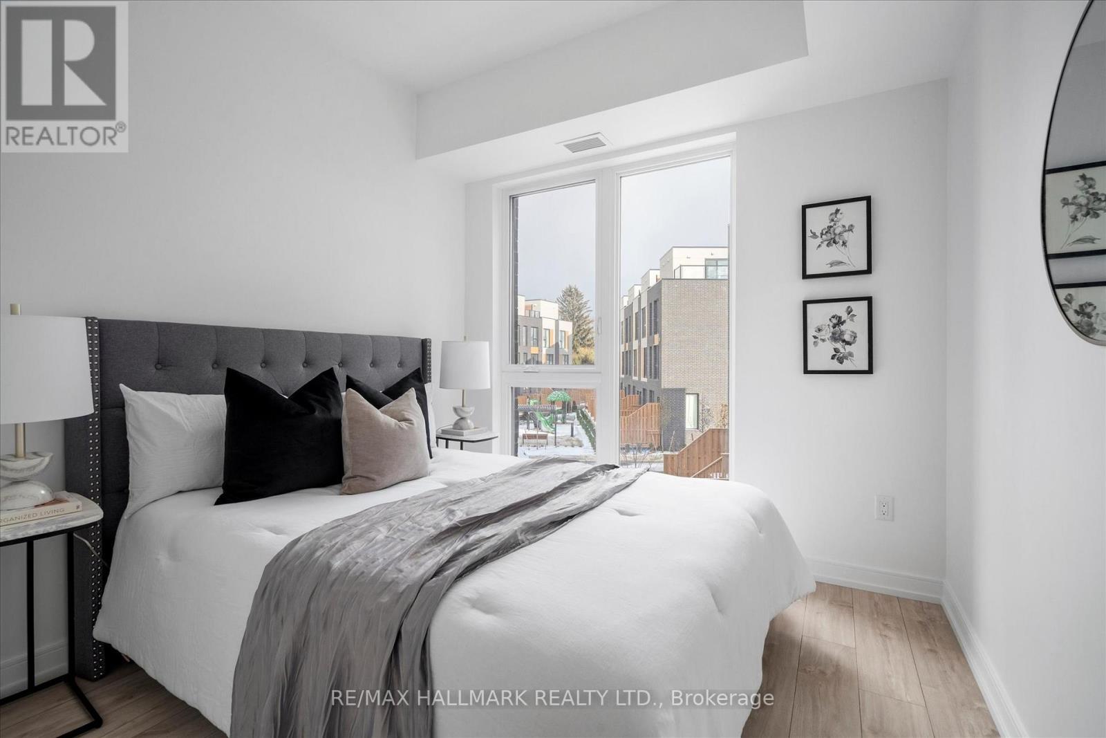 3 - 170 Clonmore Avenue, Toronto, ON - Indoor Photo Showing Bedroom