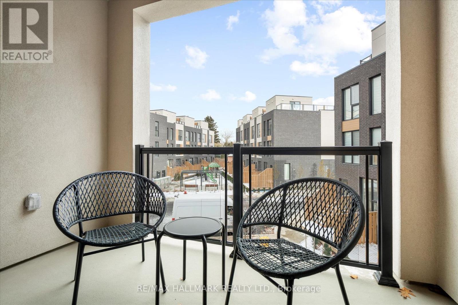 3 - 170 Clonmore Avenue, Toronto, ON - Outdoor With Exterior