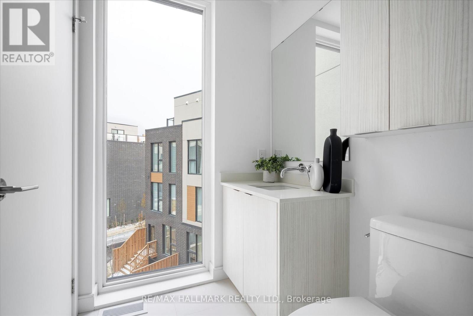 3 - 170 Clonmore Avenue, Toronto, ON - Indoor