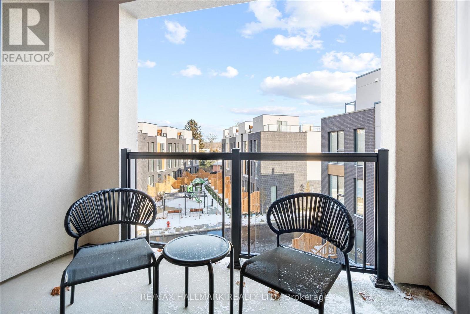 3 - 170 Clonmore Avenue, Toronto, ON - Outdoor With Exterior