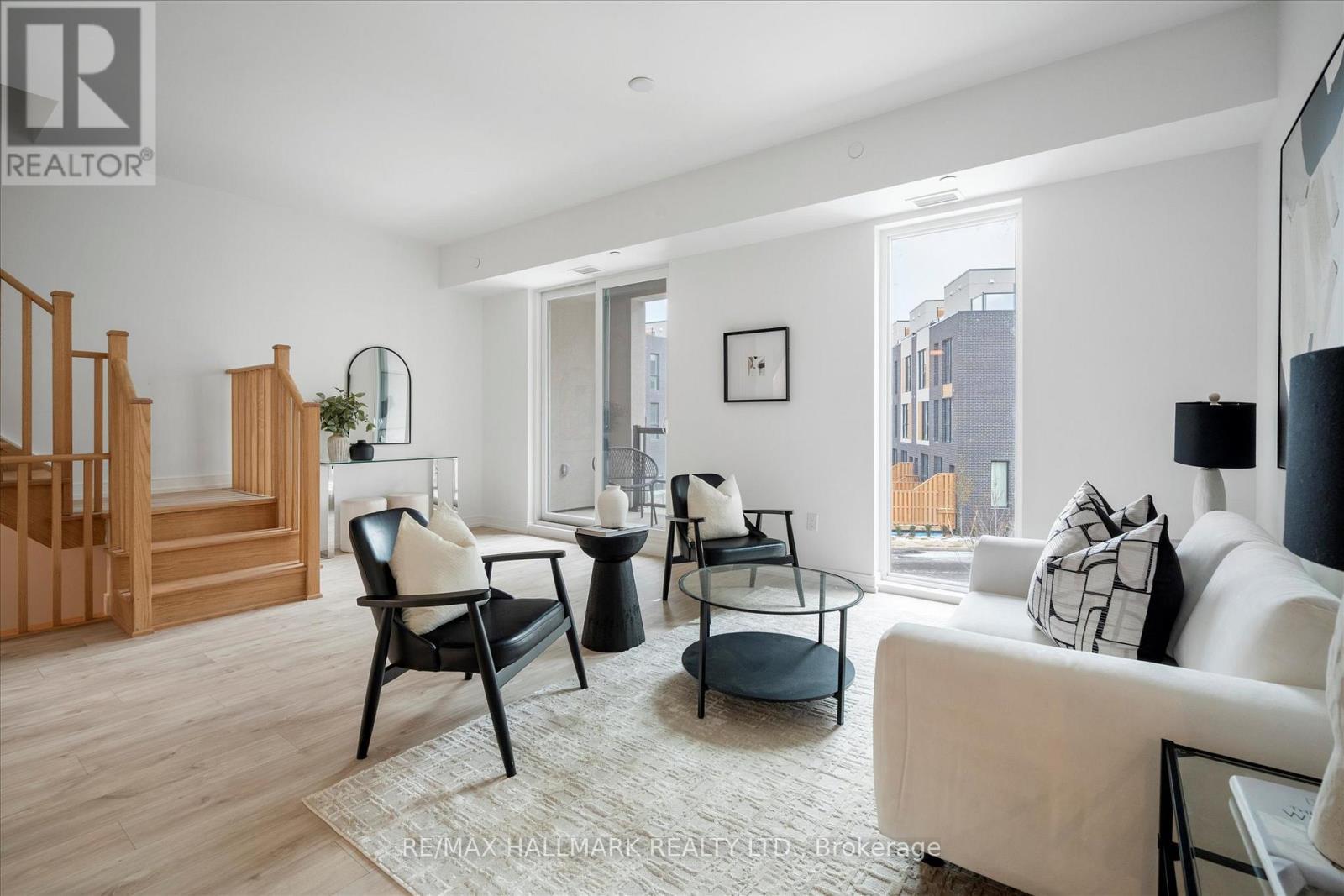 3 - 170 Clonmore Avenue, Toronto, ON - Indoor