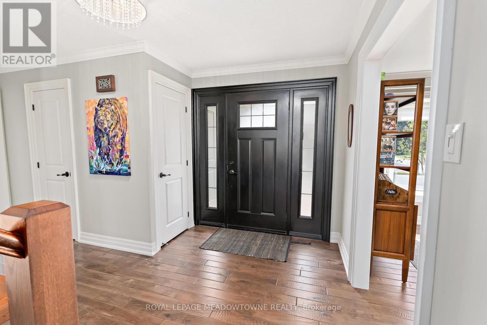 25 Hillside Drive, Halton Hills, ON - Indoor Photo Showing Other Room