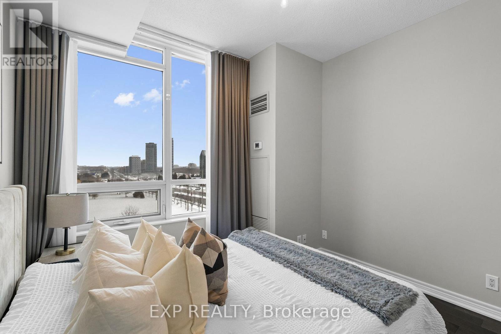 928 - 33 Cox Boulevard, Markham, ON - Indoor Photo Showing Bedroom