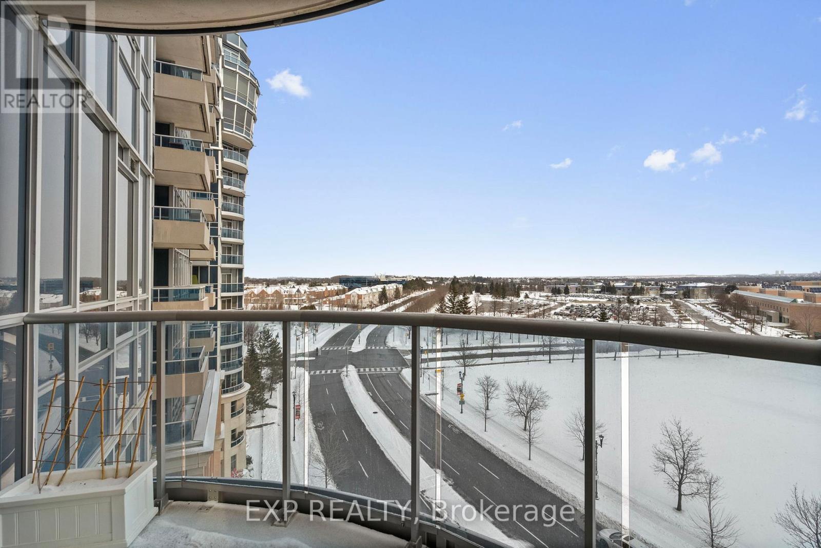 928 - 33 Cox Boulevard, Markham, ON - Outdoor With Balcony