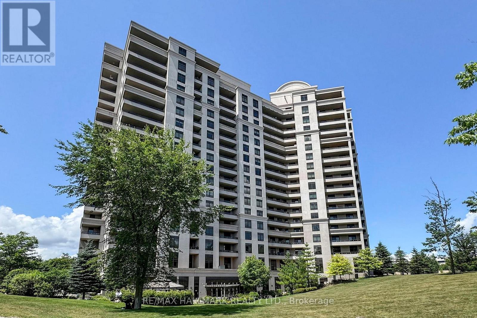 1705 - 9255 Jane Street, Vaughan, ON - Outdoor With Balcony With Facade