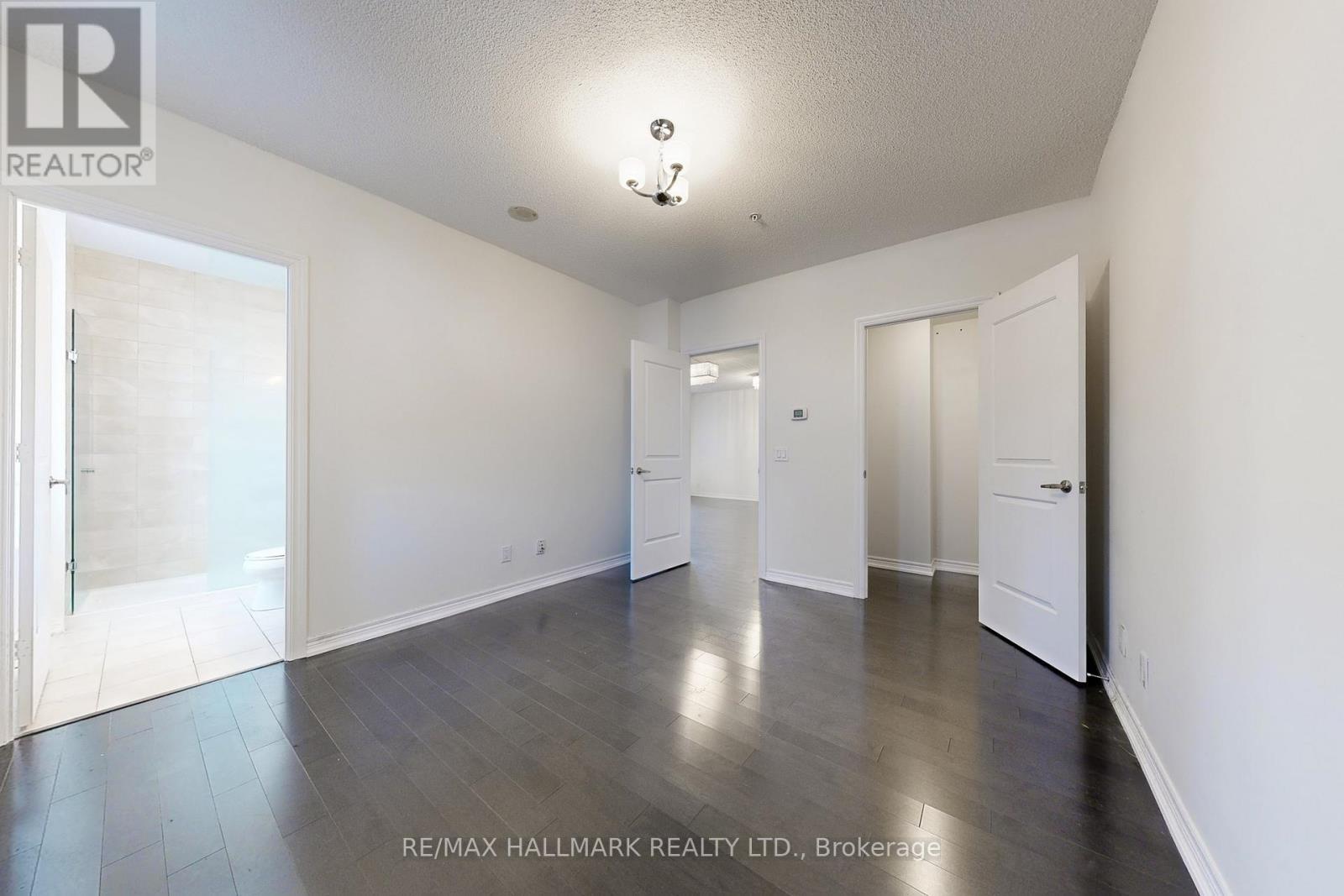 1705 - 9255 Jane Street, Vaughan, ON - Indoor Photo Showing Other Room