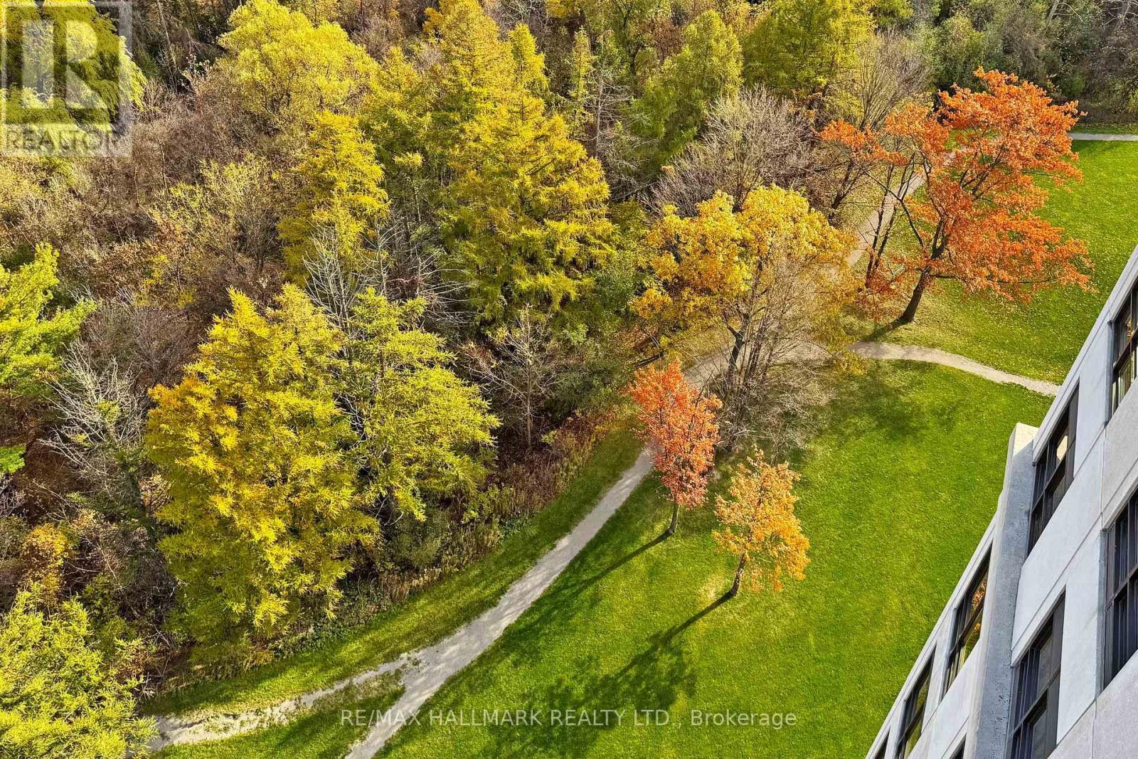 1705 - 9255 Jane Street, Vaughan, ON - Outdoor With View