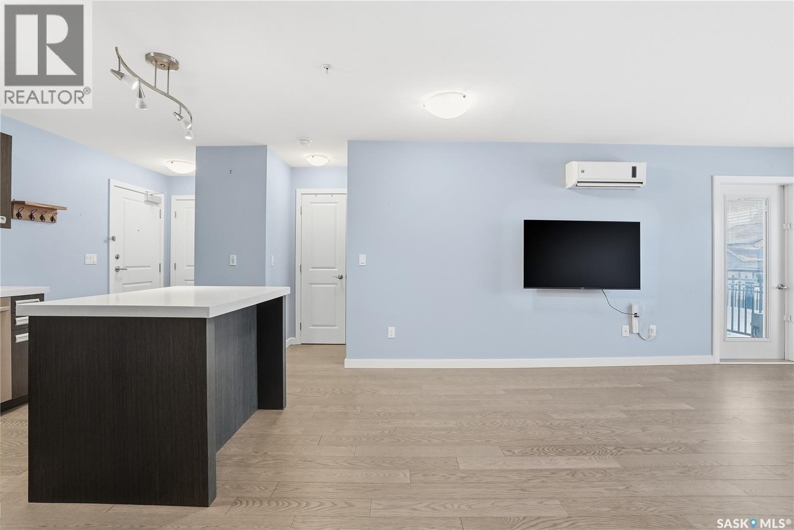 106 211 Ledingham Street, Saskatoon, SK - Indoor