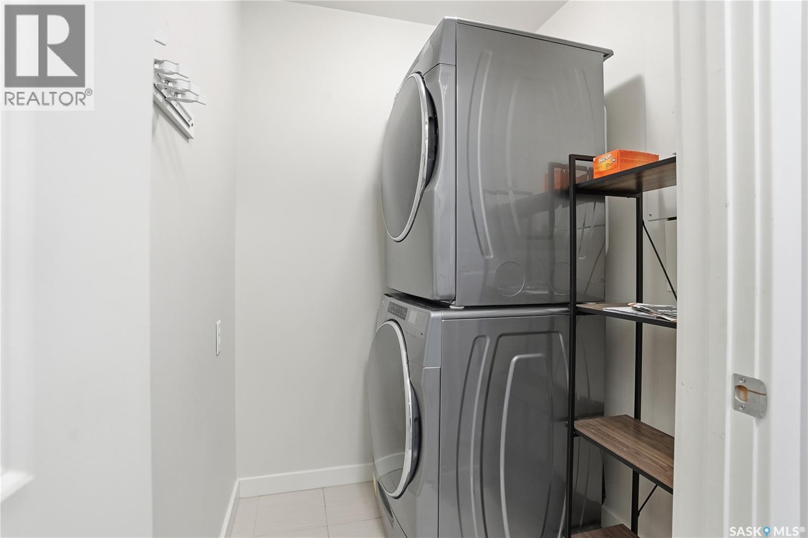 106 211 Ledingham Street, Saskatoon, SK - Indoor Photo Showing Laundry Room