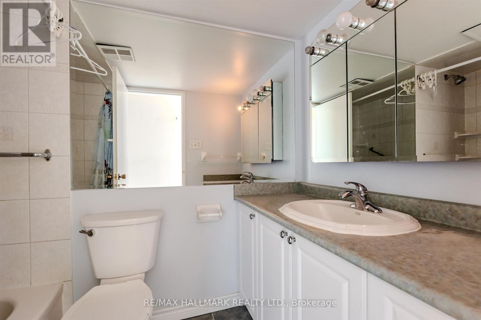 614 - 6500 Montevideo Road, Mississauga, ON - Indoor Photo Showing Bathroom