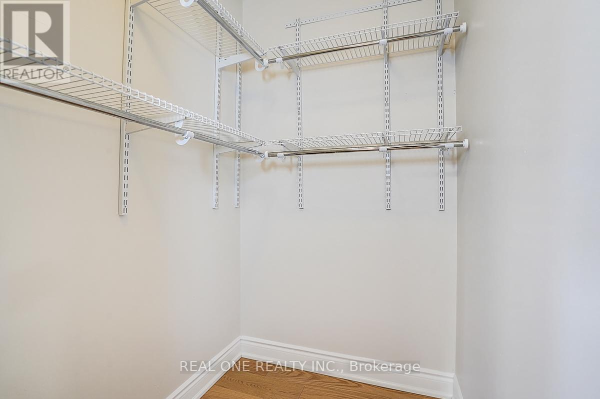 21 - 1485 Torrington Drive, Mississauga, ON - Indoor With Storage
