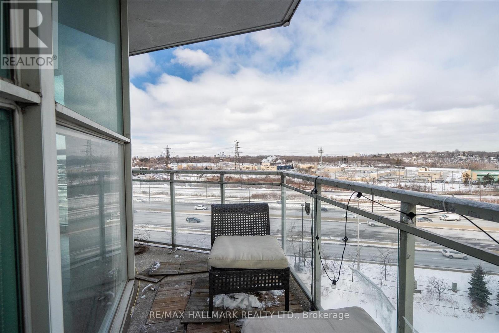 801 - 2067 Lake Shore Boulevard W, Toronto, ON - Outdoor With Exterior