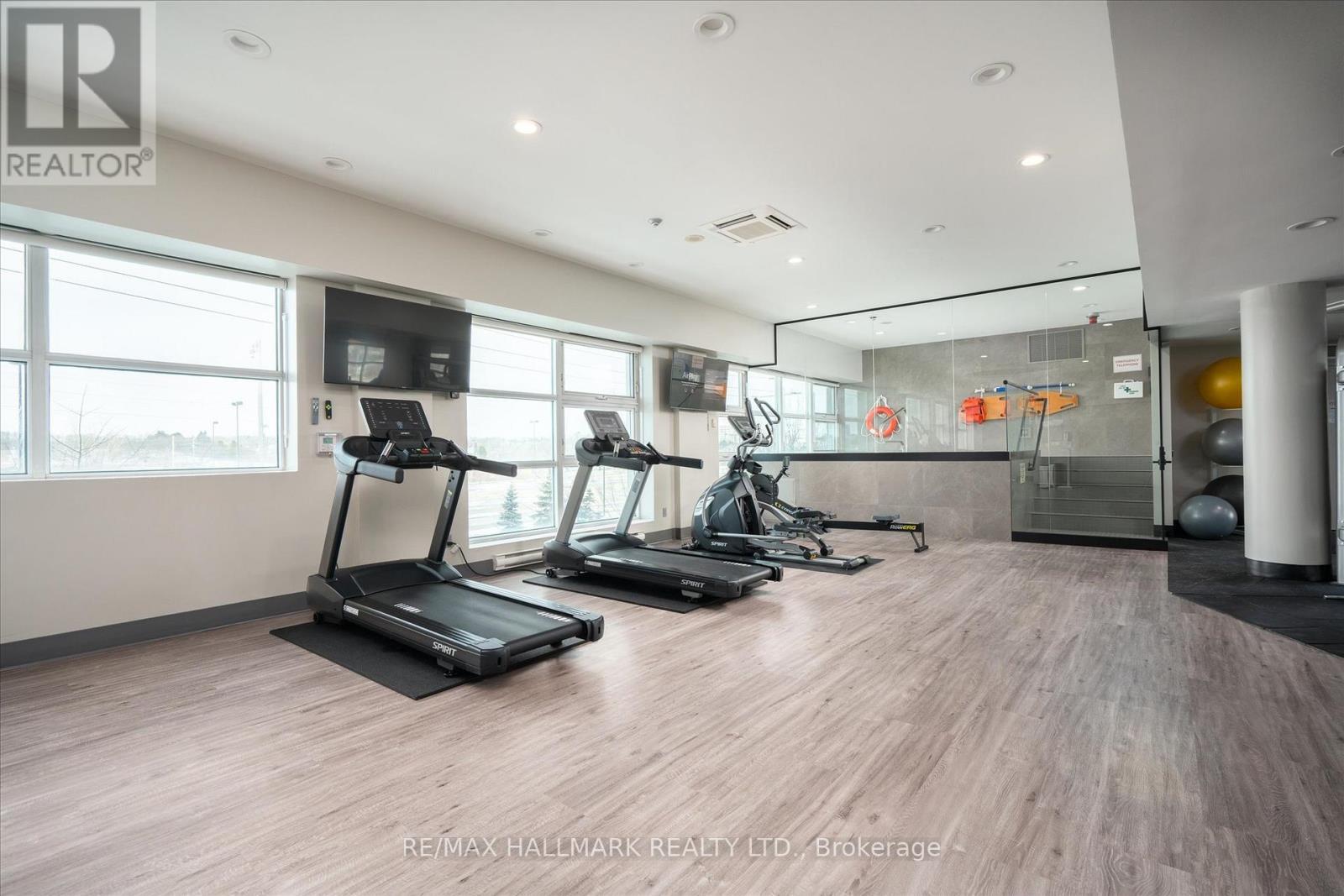 801 - 2067 Lake Shore Boulevard W, Toronto, ON - Indoor Photo Showing Gym Room