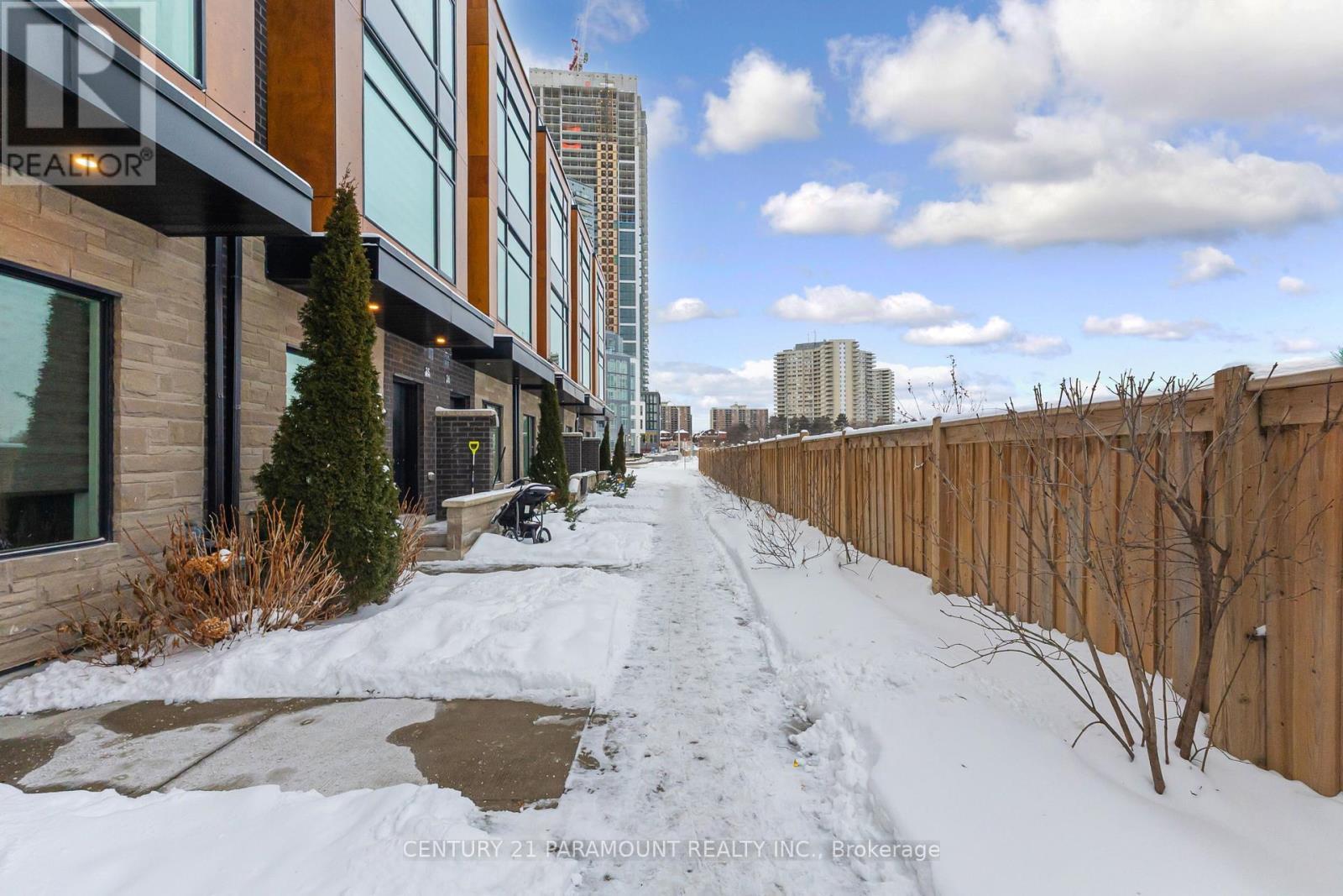 63 - 200 Malta Avenue, Brampton, ON - Outdoor