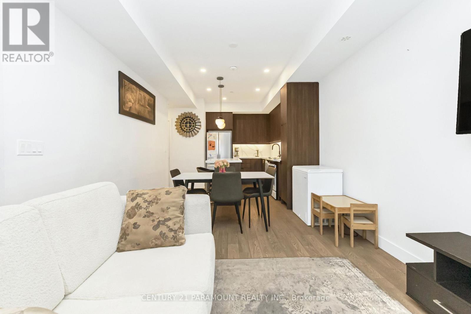 63 - 200 Malta Avenue, Brampton, ON - Indoor