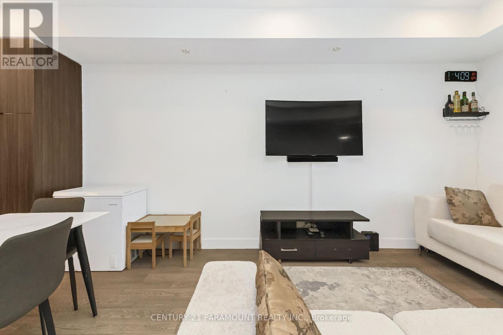 63 - 200 Malta Avenue, Brampton, ON - Indoor