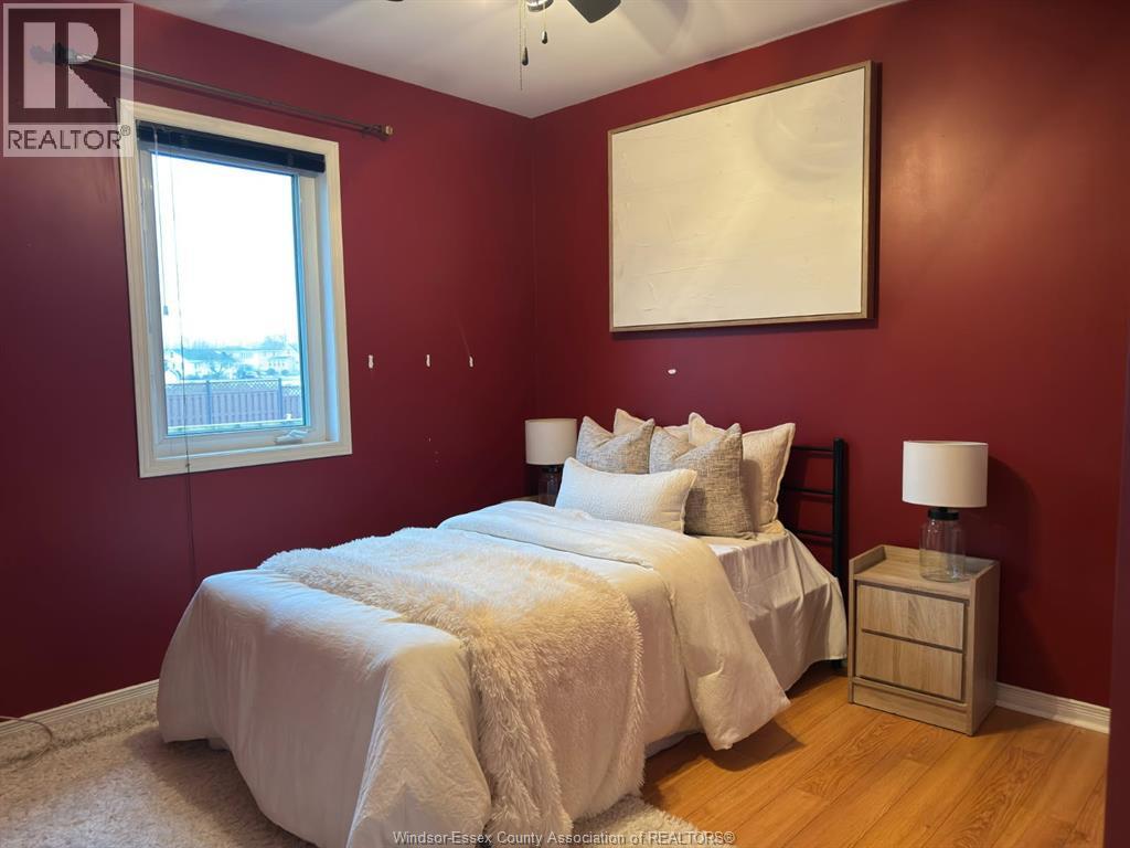 22 Golfway Drive, Essex, ON - Indoor Photo Showing Bedroom