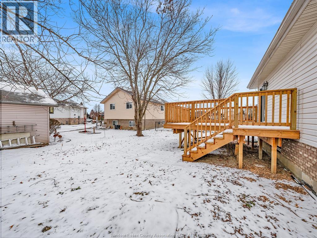 22 Golfway Drive, Essex, ON - Outdoor With Deck Patio Veranda