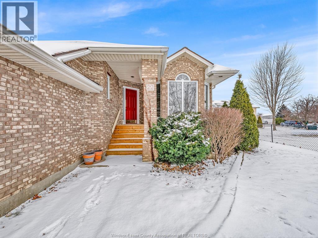 22 Golfway Drive, Essex, ON - Outdoor