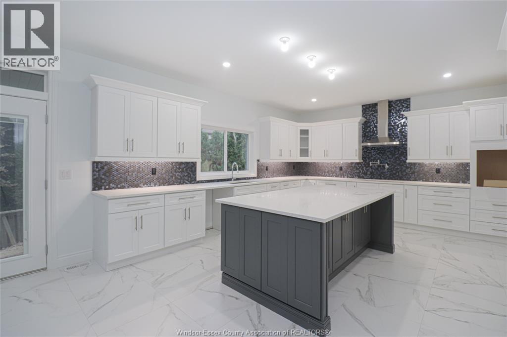Lot 4 Oke, Lasalle, ON - Indoor Photo Showing Kitchen With Upgraded Kitchen