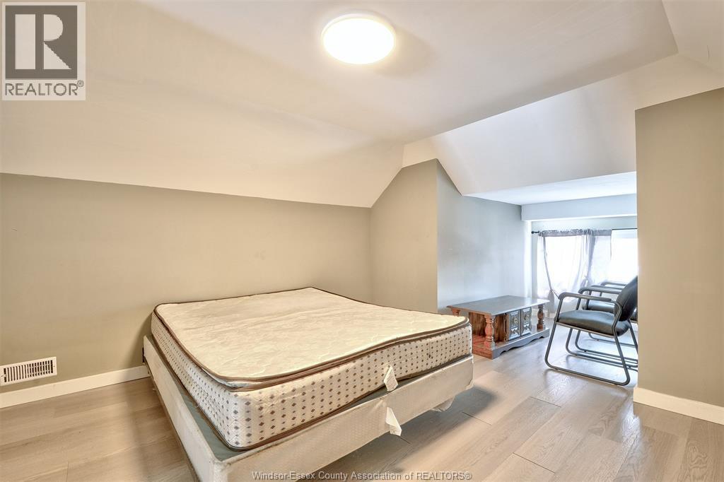 3264 Baby Street, Windsor, ON - Indoor Photo Showing Bedroom