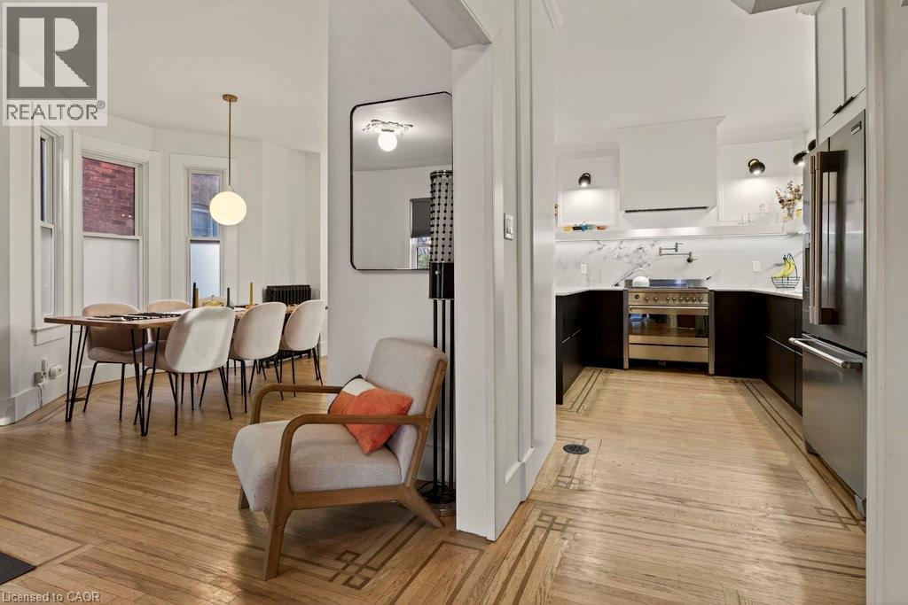 104 Garfield Avenue S, Hamilton, ON - Indoor