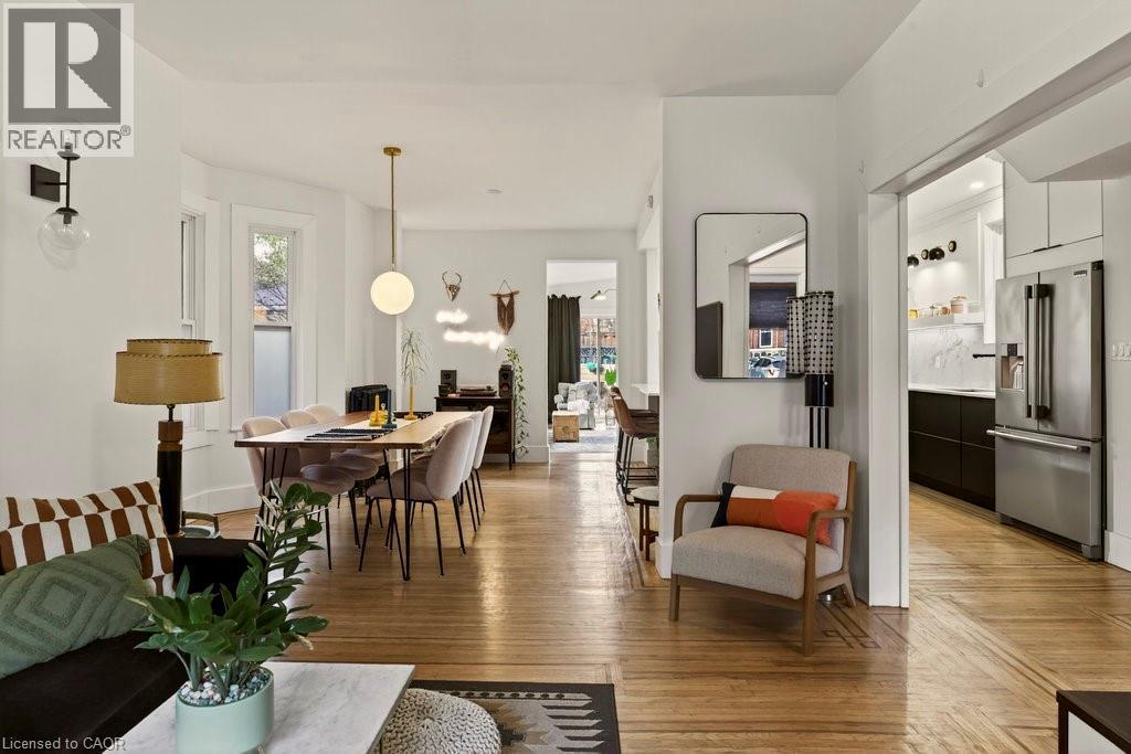 104 Garfield Avenue S, Hamilton, ON - Indoor