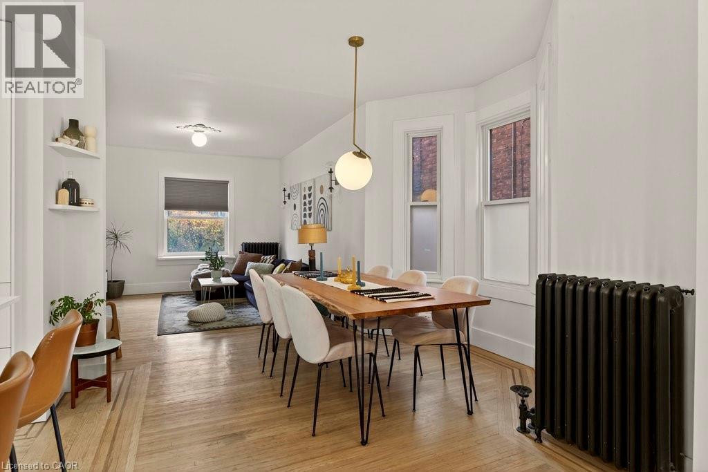 104 Garfield Avenue S, Hamilton, ON - Indoor Photo Showing Dining Room