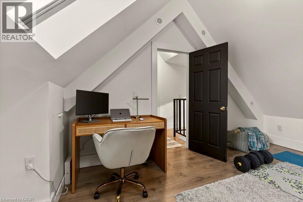 104 Garfield Avenue S, Hamilton, ON - Indoor Photo Showing Office