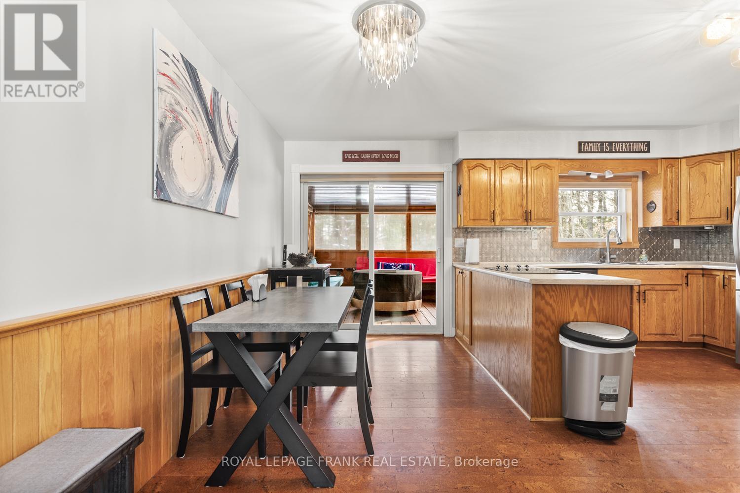 959 Bathurst 6 Concession, Tay Valley, ON - Indoor