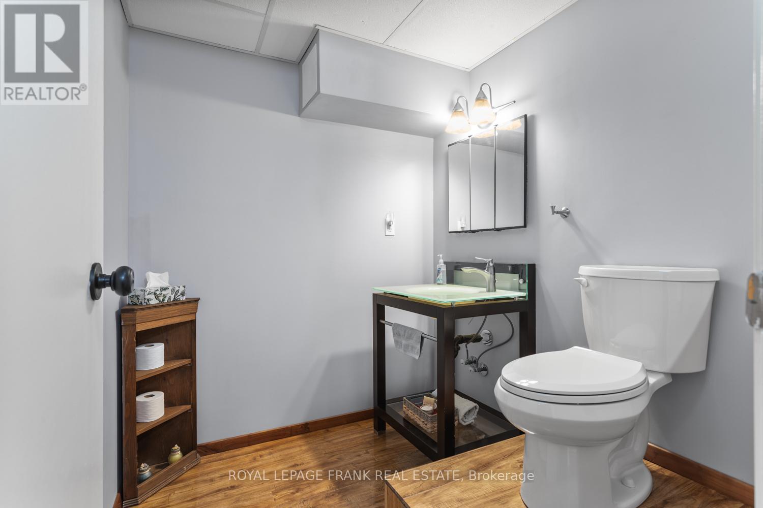 959 Bathurst 6 Concession, Tay Valley, ON - Indoor Photo Showing Bathroom