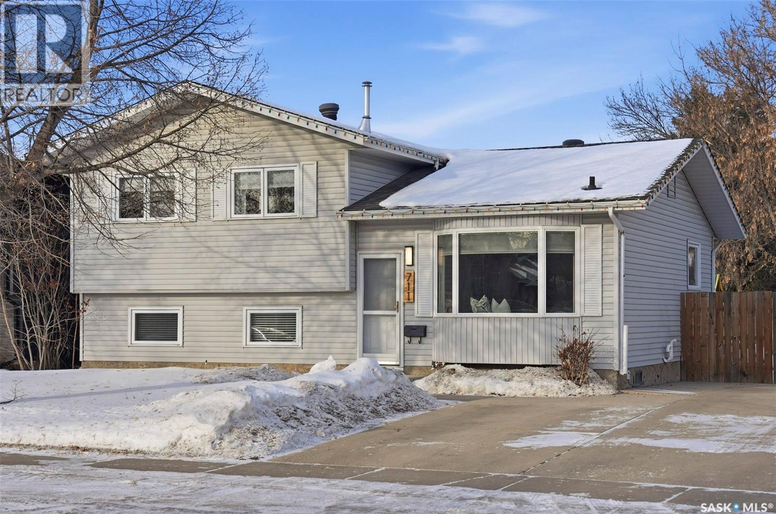 711 Kerr Road, Saskatoon, SK - Outdoor