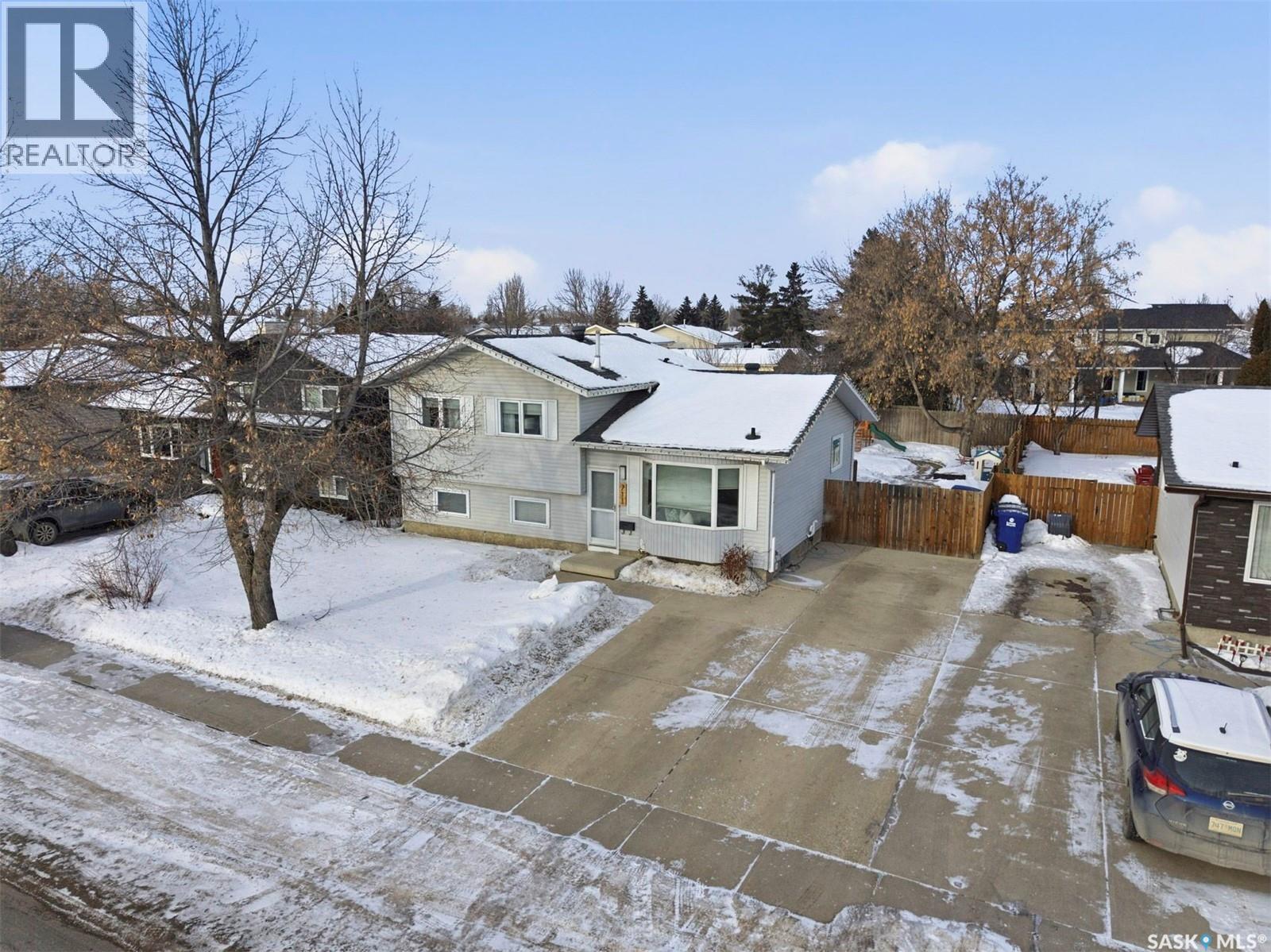711 Kerr Road, Saskatoon, SK - Outdoor