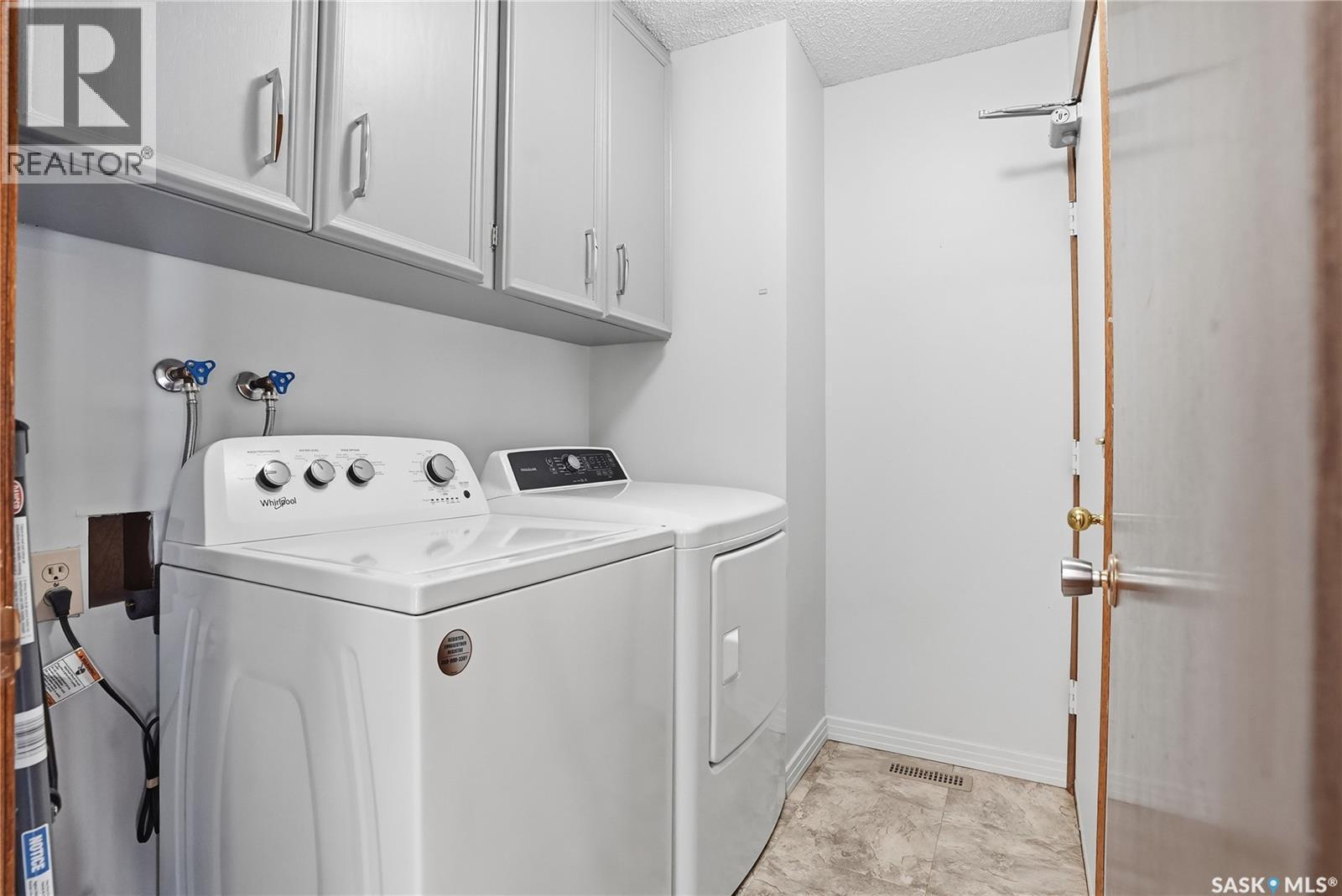 346 Sylvian Crescent, Saskatoon, SK - Indoor Photo Showing Laundry Room