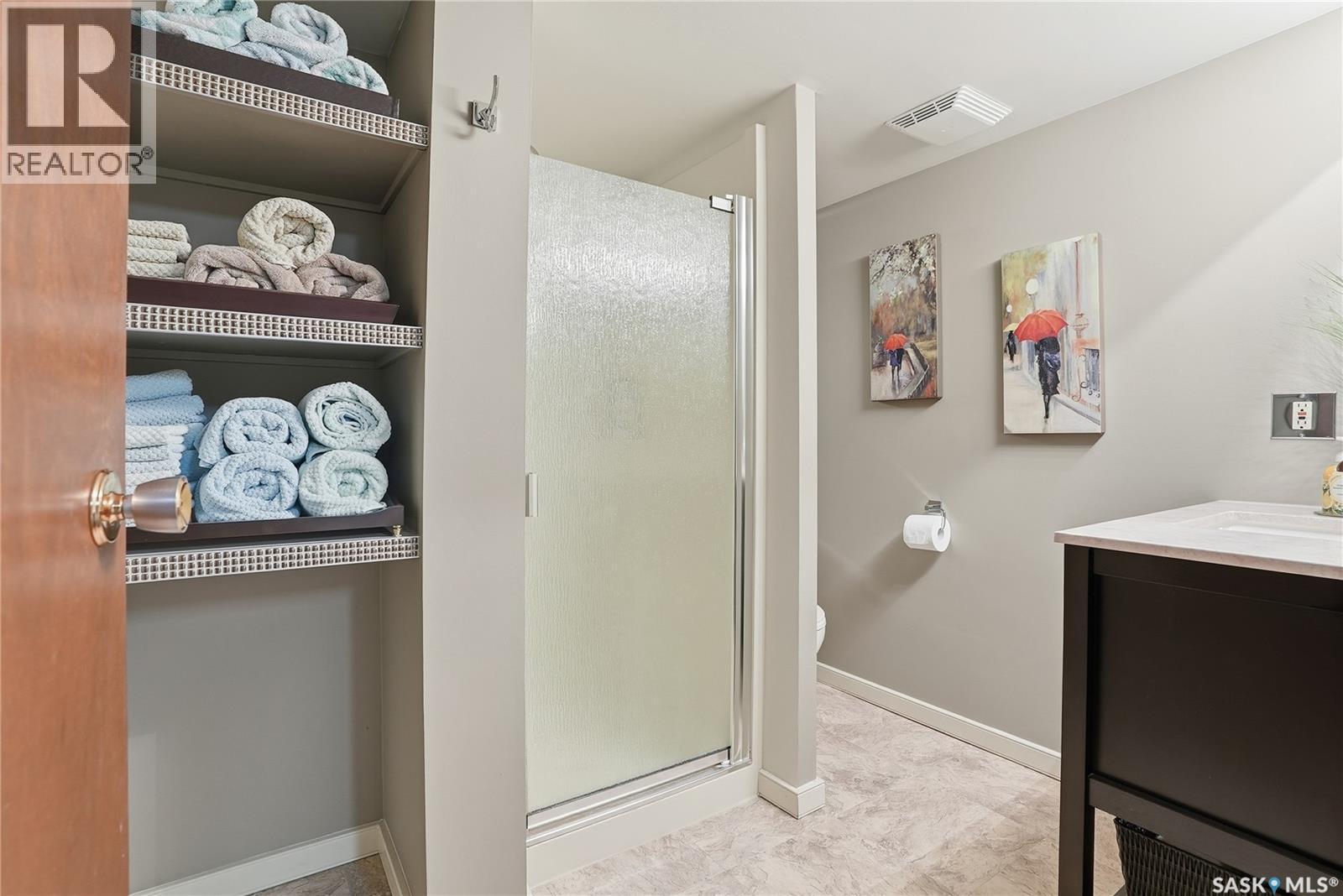 346 Sylvian Crescent, Saskatoon, SK - Indoor Photo Showing Bathroom