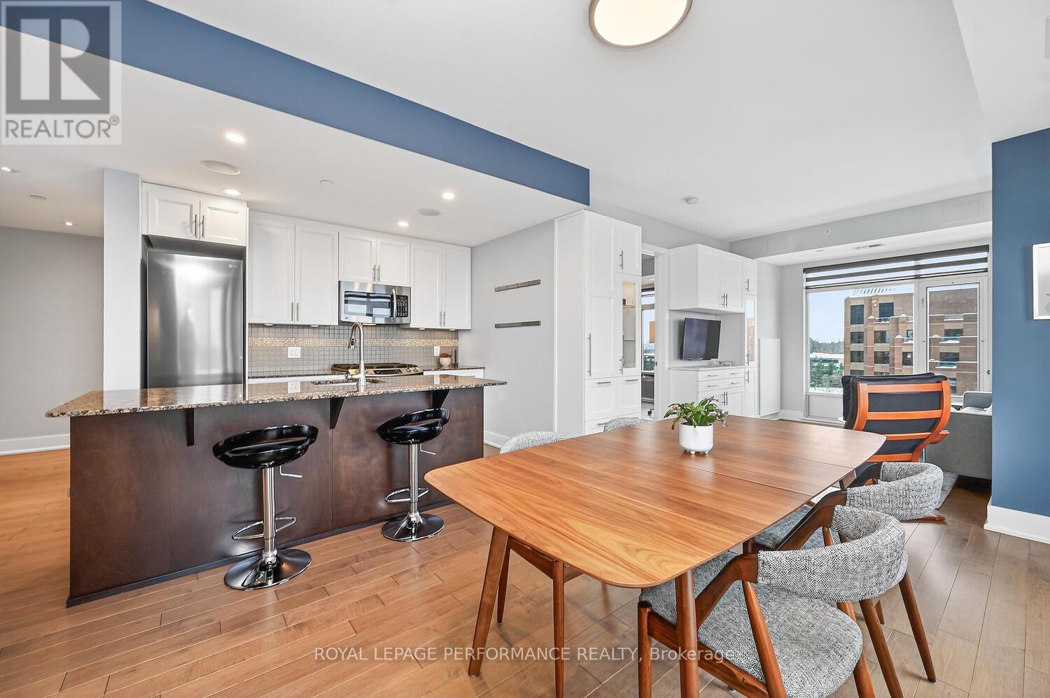 801 - 100 Champagne Avenue S, Ottawa, ON - Indoor Photo Showing Dining Room