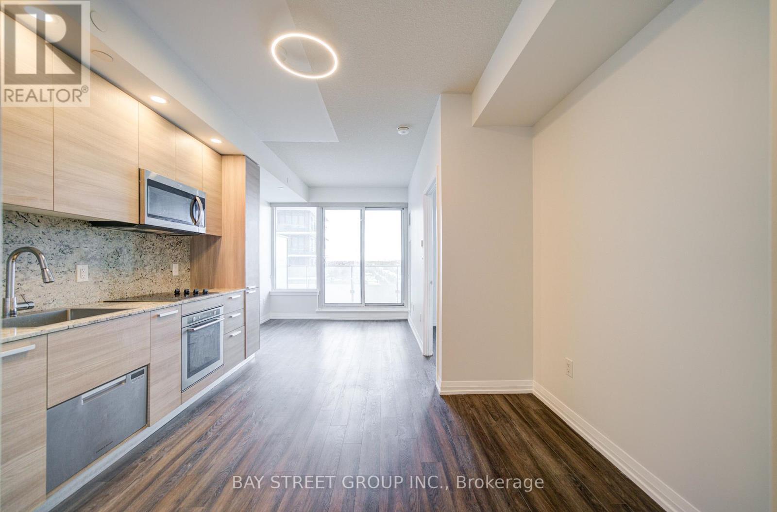 1509 - 75 Canterbury Place, Toronto, ON - Indoor Photo Showing Kitchen