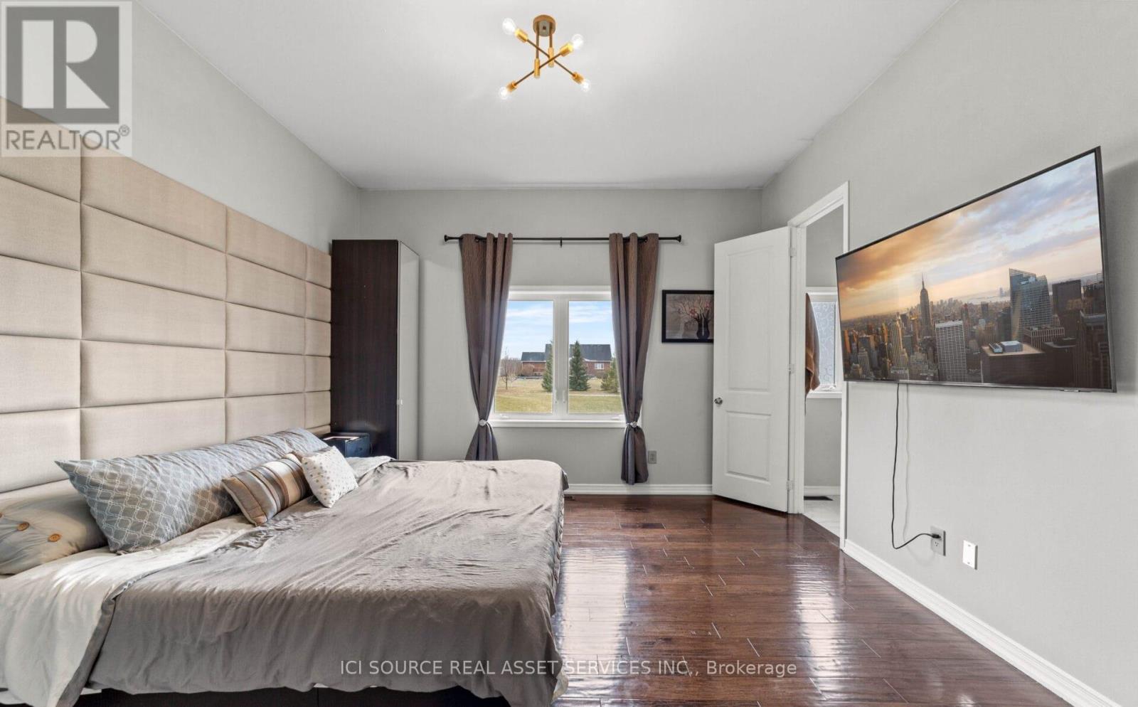50 Songbird Crescent, Kawartha Lakes, ON - Indoor Photo Showing Bedroom