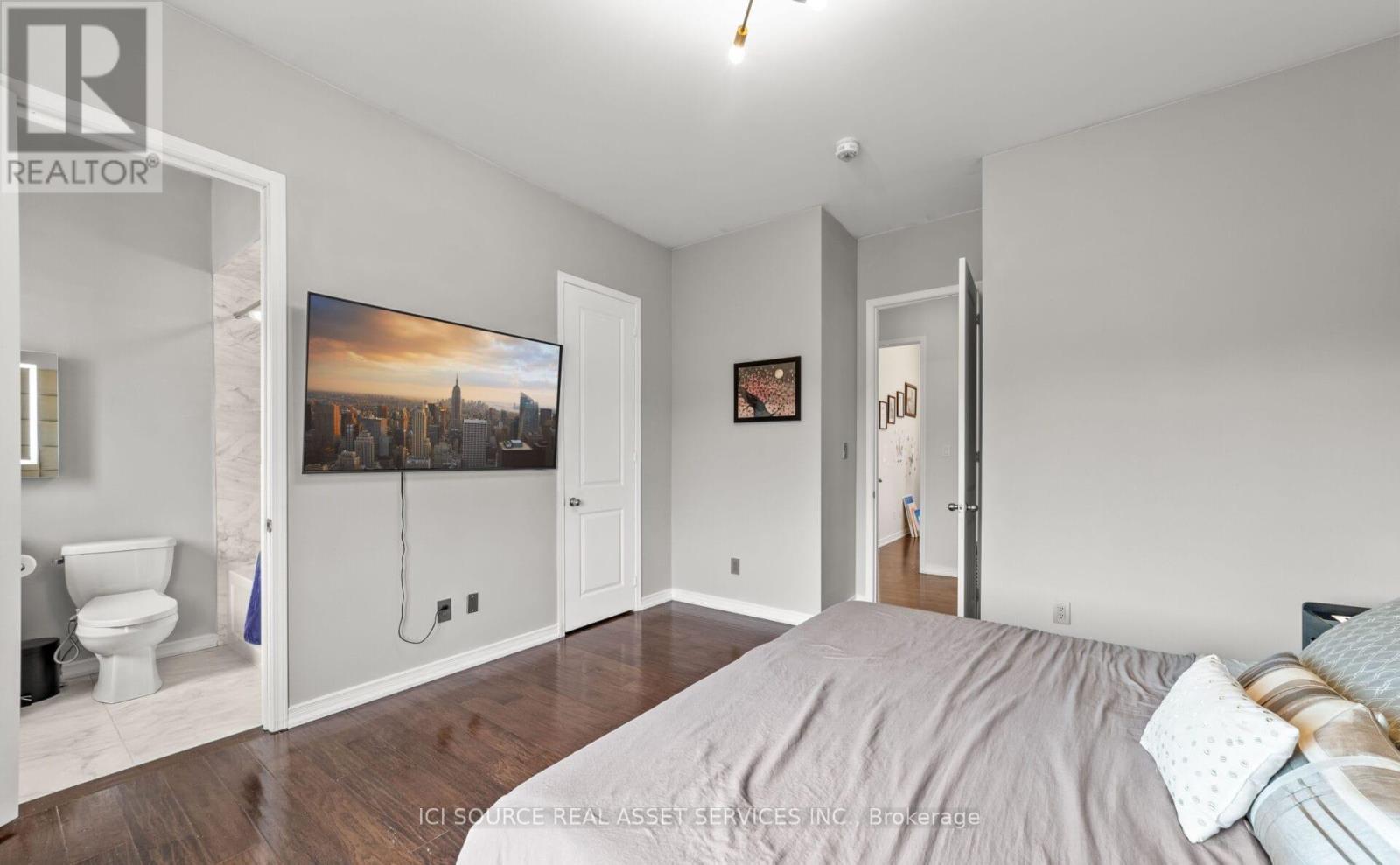 50 Songbird Crescent, Kawartha Lakes, ON - Indoor Photo Showing Bedroom